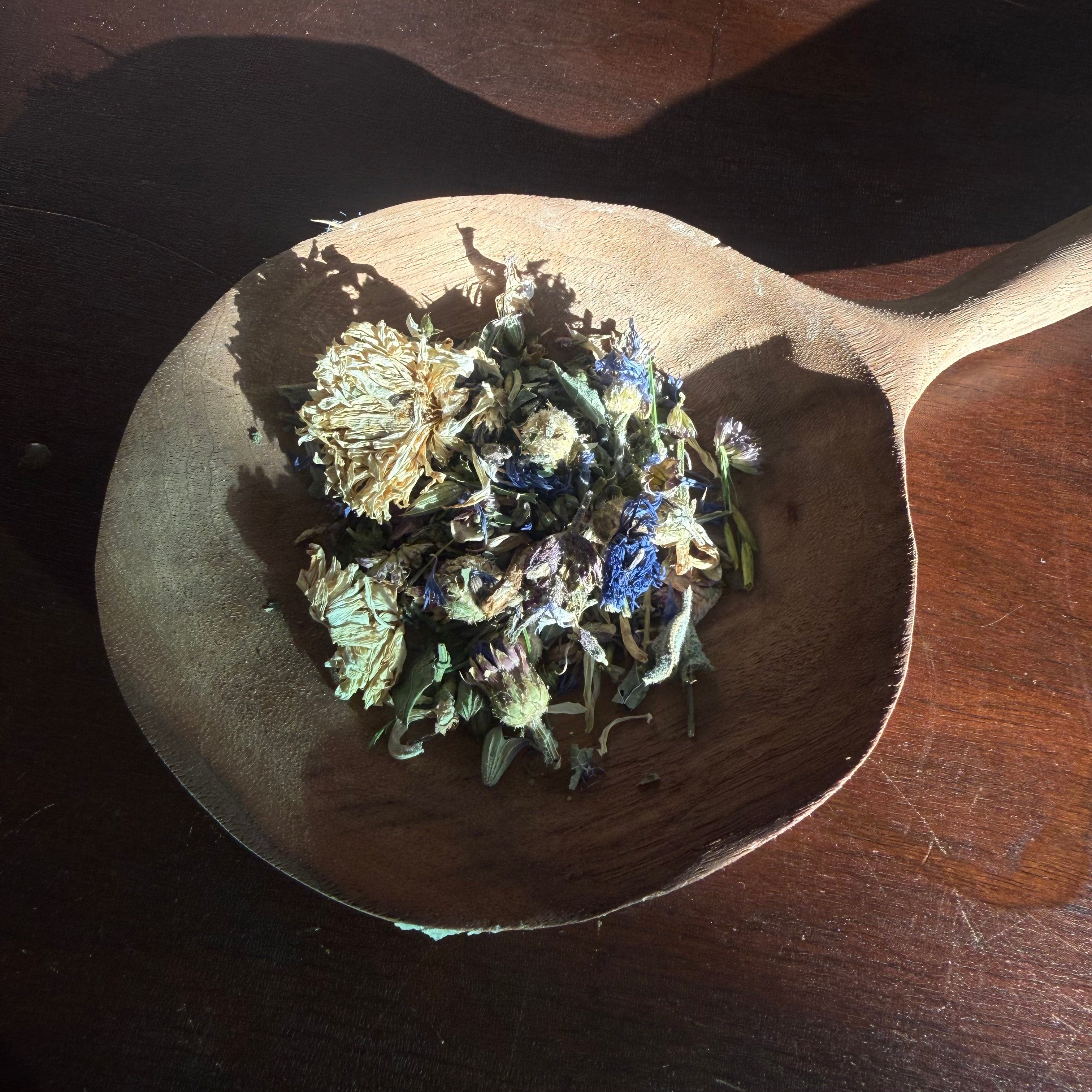 Between Worlds // organic herbal tea