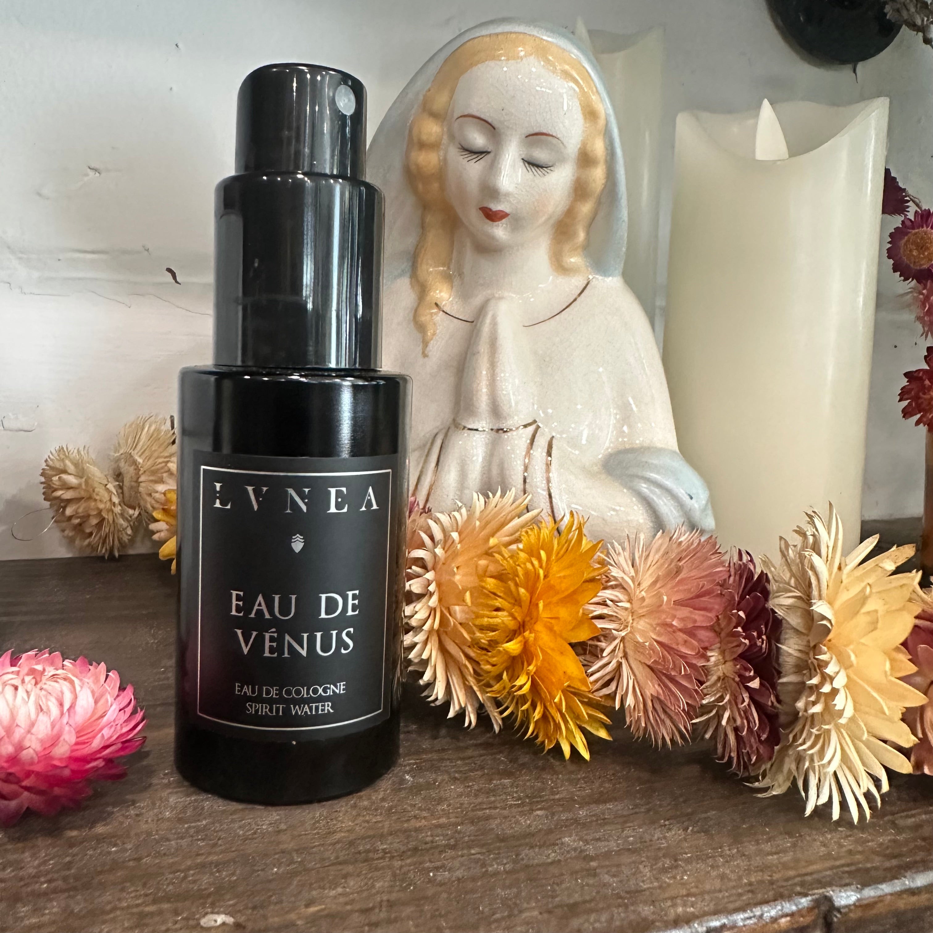 Eau de Venus: Eau de Cologne