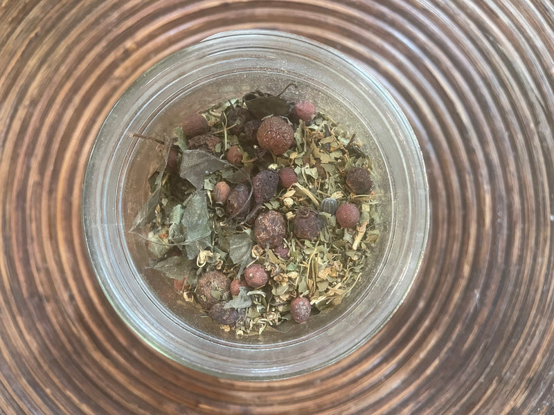 Hawthorn // dried berry & leaf