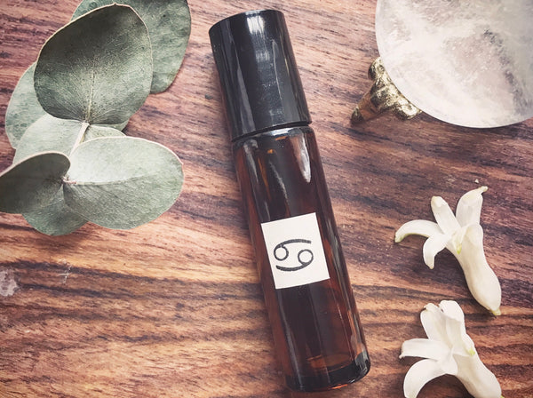 Cancer Anointing Oil // The Triple Goddess